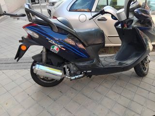 Kymco Grand Dink 125 4T