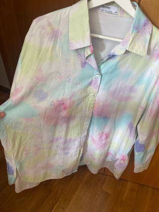 Camisa Bershka Tie-Dye Multicolor Talla L
