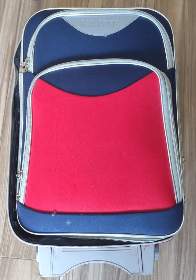 Maleta de cabina Msiuss azul y roja