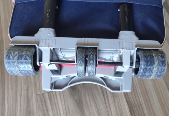 Maleta de cabina Msiuss azul y roja