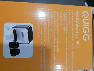 Mini cafetera de filtro con tazas