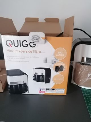 Mini cafetera de filtro con tazas