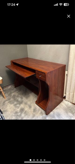 Escritorio de madera maciza