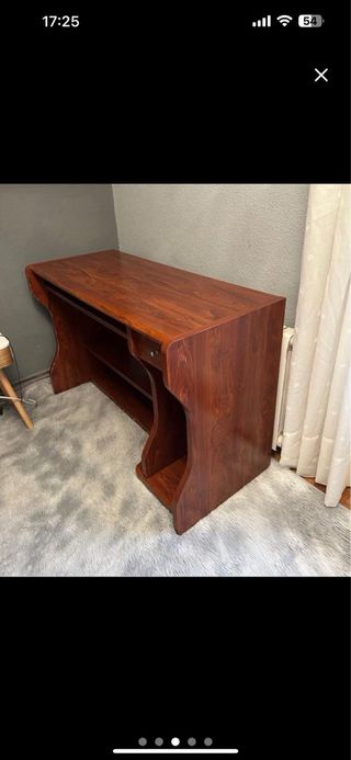 Escritorio de madera maciza