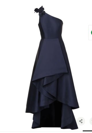 Vestido de fiesta azul.  

