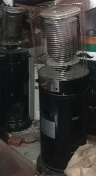 Estufa de terraza negra