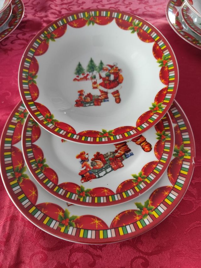 Set 18 piatti ceramica Natale Babbo Natale