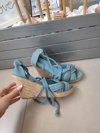 Sandalias cuña esparto azul claro talla 36