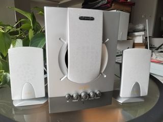 Subwoofer Agiler Plata