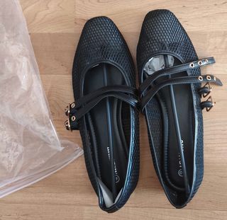 Bailarinas Negras sin estrenar. Muy bonitas.