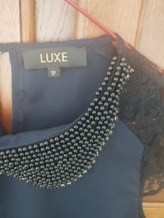 Blusa LUXE con cuello pedrería T.38