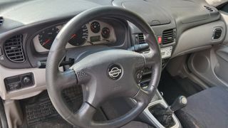 Nissan Almera 2003