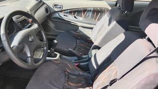 Nissan Almera 2003