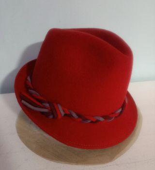 Sombrero de Lana Rojo Mujer