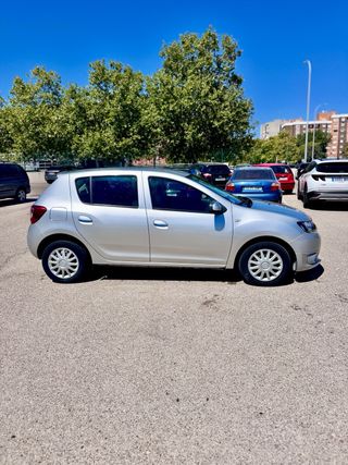 DACIA SANDERO 1.5 DCI Laureate 90CV | Año 2014 | D