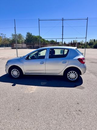 DACIA SANDERO 1.5 DCI Laureate 90CV | Año 2014 | D