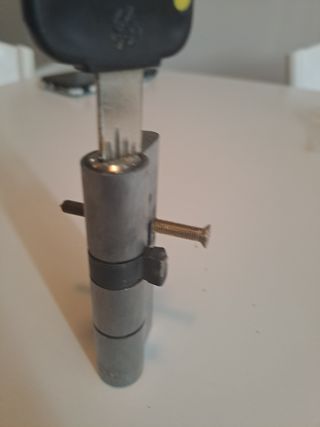 Cerradura de seguridad 5 llaves asimétrica