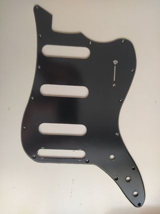Golpeador Squier Bass VI Modificado