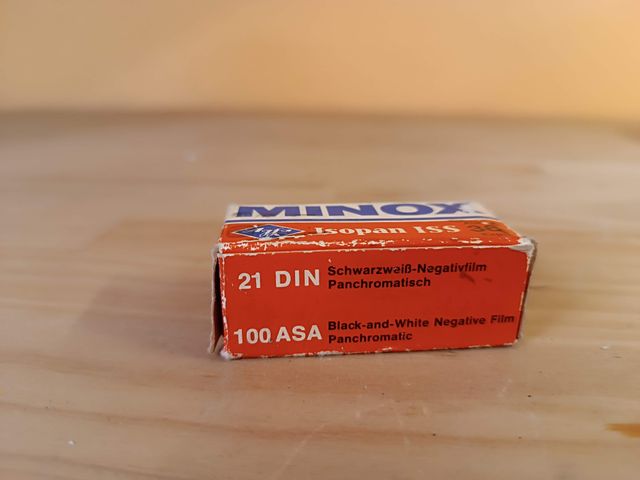 Carrete Minox Isopan ISS 100 ASA 36 fotos