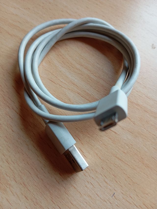CABLE CARGADOR MICRO USB BLANCO