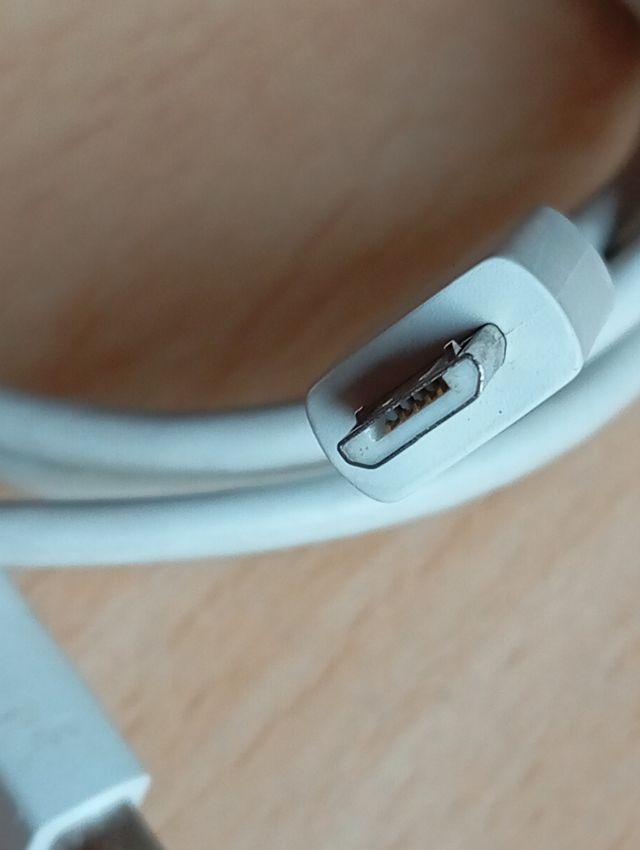 CABLE CARGADOR MICRO USB BLANCO