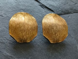 Pendientes clip vintage pétalos dorados