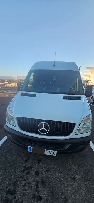 Mercedes-Benz Sprinter 2011