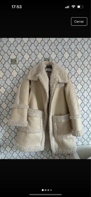 Abrigo efecto piel Zara beige oversize