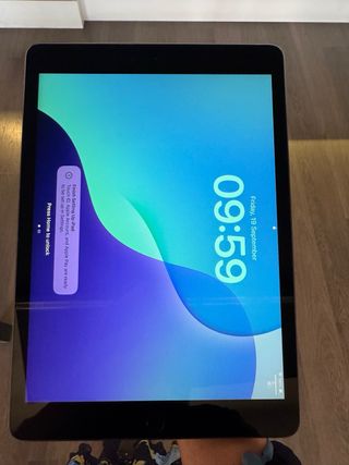 iPad 7th Gen 32GB Space Gray