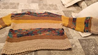 Jersey tejido a mano multicolor beige