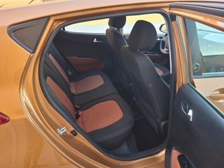 Hyundai i10 1.2 MPI Sound Edition Auto.