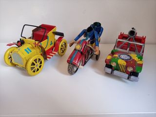 Giocattoli di latta: auto, moto e jeep