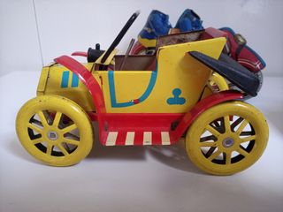 Giocattoli di latta: auto, moto e jeep