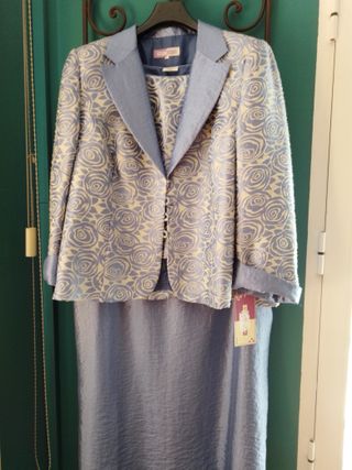 Traje VESTILINEA chaqueta y falda azul