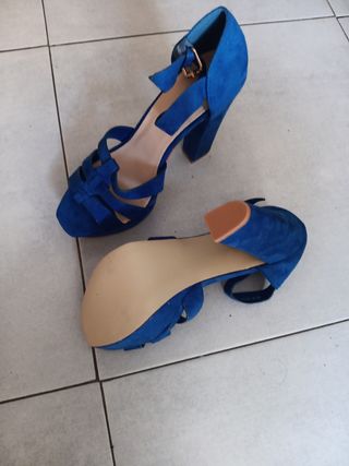 Sandalias de tacón azul Talla 39