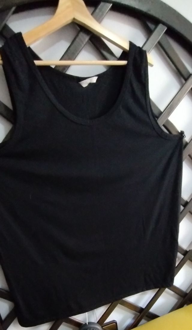 3 Camisetas sin manga  Talla 3/4 /5XL