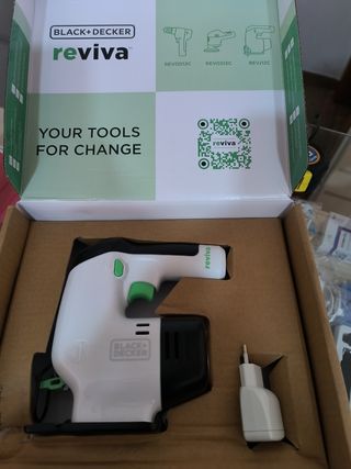 Sierra de calar Black+Decker Reviva 12V