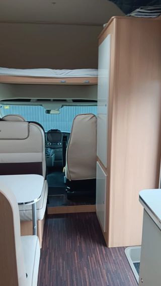 Autocaravana McLouis Glamys 226 · 6 Plazas · Ford 