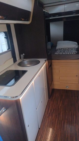 Autocaravana McLouis Glamys 226 · 6 Plazas · Ford 