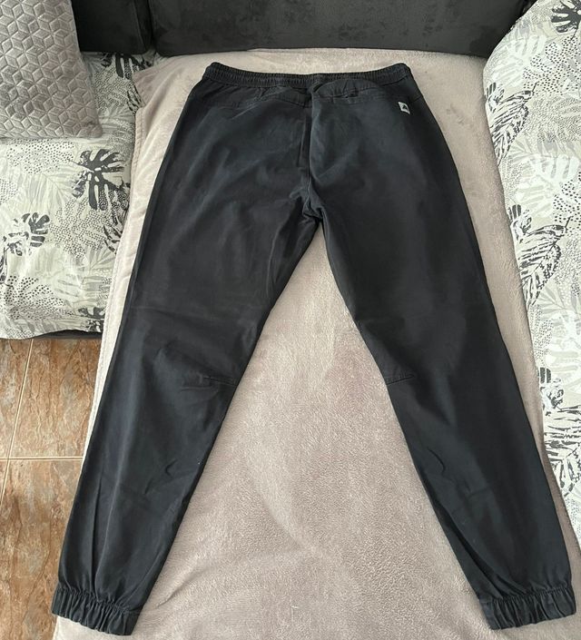 Pantalón Jogger Zara negro
