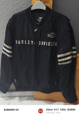 NEGOCIABLE 
Chaqueta Harley  Talla L Hombre 