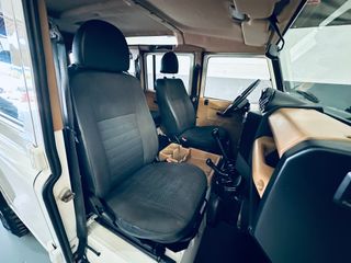 Land Rover Defender 2010