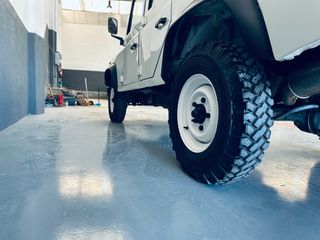Land Rover Defender 2010