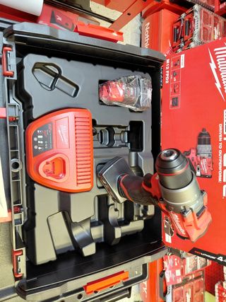 LIQUIDACION TALADRO FPD2 MILWAUKEE SOLO UNA UNIDAD