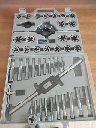 Juego de machos y terrajas 40 piezas