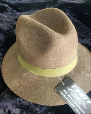 SOMBRERO LANA VERDE 
