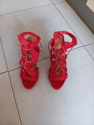 Sandalias rojas gladiador talla 39