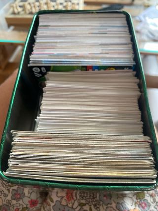 Caja de cromos fútbol variados