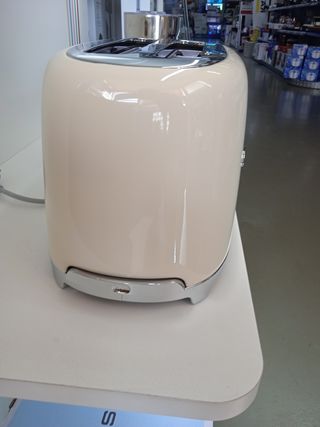 Tostador Smeg Crema