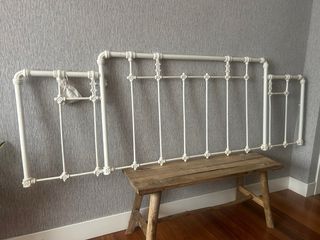 Cabecero antiguo de forja blanco
